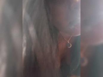 Bella-152 webcam model stream image