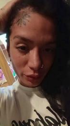 Daneshaa webcam model stream image