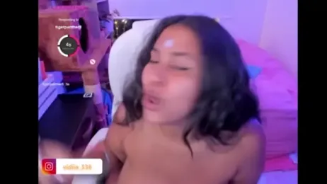 Vidiia webcam model stream image