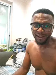 Petrossa webcam stripchat model stream image