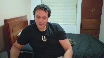 Serguioguecha33 webcam model stream image