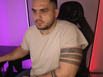 celylow webcam chaturbate model stream image