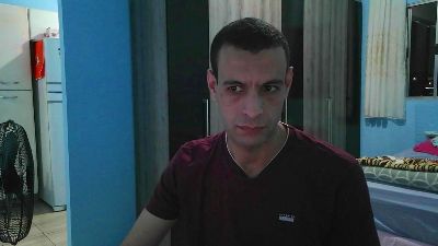 Ronnishotx webcam model stream image