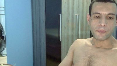 Ronnishotx webcam model stream image