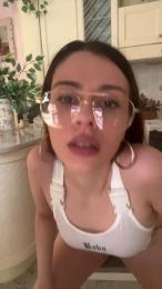 LeilaGrande webcam model stream image