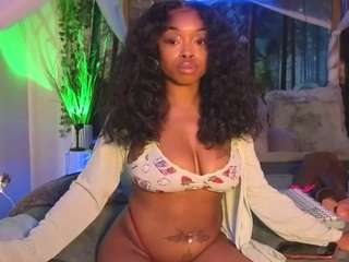 lovely-brown94 webcam model stream image
