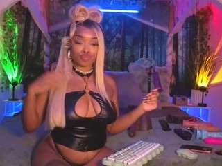 lovely-brown94 webcam model stream image