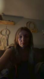 SavannahIrish webcam model stream image