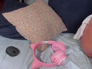 kittyroouse webcam model stream image