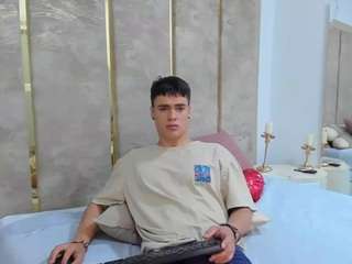 benitosaenz webcam camsoda model stream image