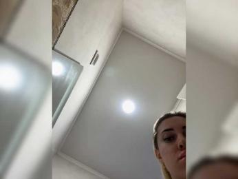Alina-13-1 webcam model stream image