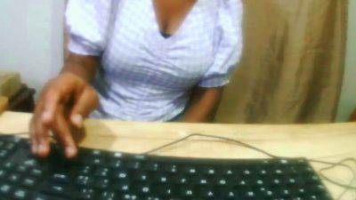 Manjakeli webcam model stream image