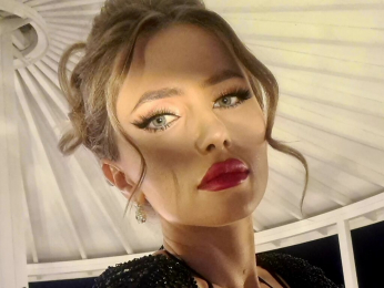 MoniqueSin webcam model stream image