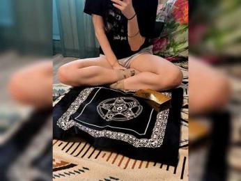 Lyoublue webcam bongacams model stream image