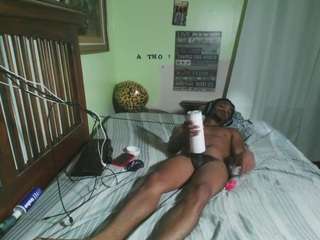 petetyn webcam model stream image