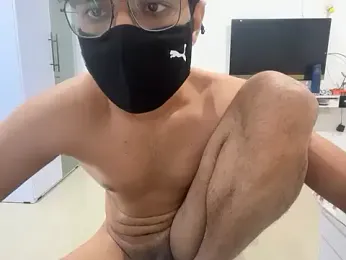 Kryptono webcam model stream image
