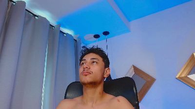 VezxX webcam model stream image