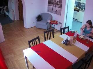 voyeurcam-julmodels-dining webcam model stream image