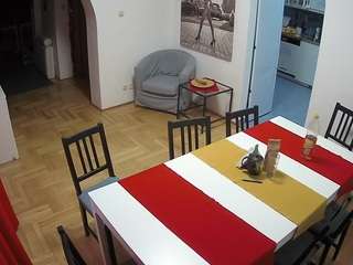 voyeurcam-julmodels-dining webcam model stream image