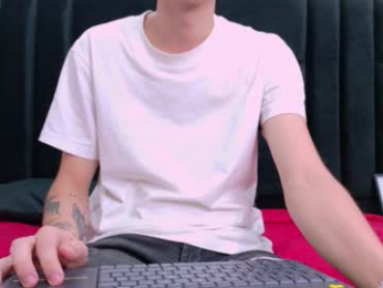 lionfoster webcam model stream image