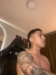 SavageBond_ webcam model stream image