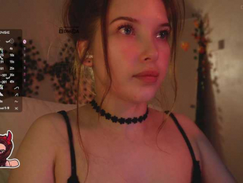 _Q_ webcam bongacams model stream image