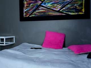 charlotte-curvy webcam model stream image