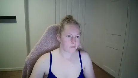 Girlnina-1995 webcam model stream image