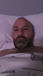 snefru042 webcam model stream image