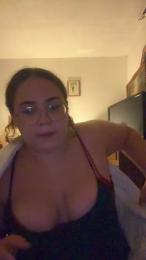 babyyfarah webcam cam4 model stream image