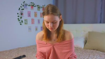 LilyCooch webcam model stream image