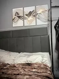 larysinha webcam model stream image