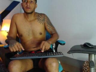 Maik D webcam model stream image