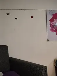 hanaa_18 webcam stripchat model stream image