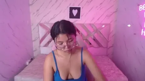 victoria_castillo_b webcam stripchat model stream image