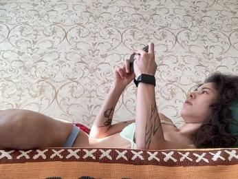 KellyAlvarez webcam model stream image