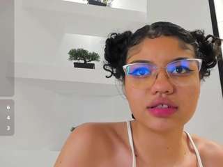 chloe-cortez webcam model stream image