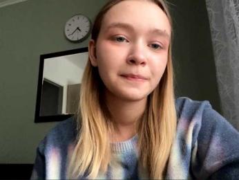 HerminiaLanting webcam model stream image