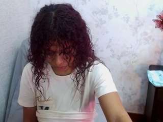 naomi-tyler webcam model stream image