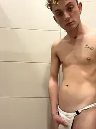 Turkishleo webcam model stream image