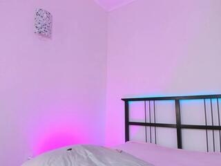Flora Amber webcam model stream image