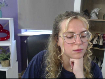 Soft-Zoey bongacams stream image