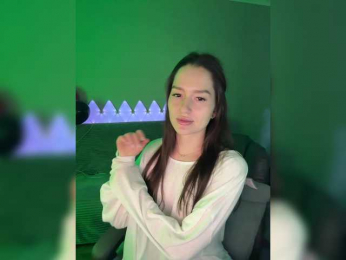 whiteTEA bongacams stream image