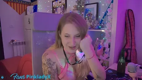 Pinkyladyxxx stripchat stream image