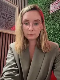 The_Snowwhitee stripchat stream image