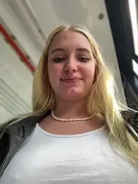 Milkyy_wway stripchat stream image