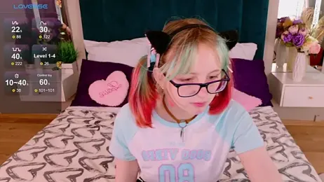 CoralineYoung stripchat stream image