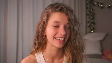 UdelaHathorne stripchat stream image