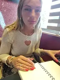 Ly_die stripchat stream image