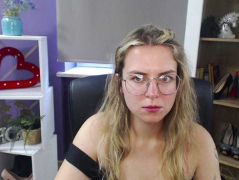 Soft-Zoey bongacams stream image